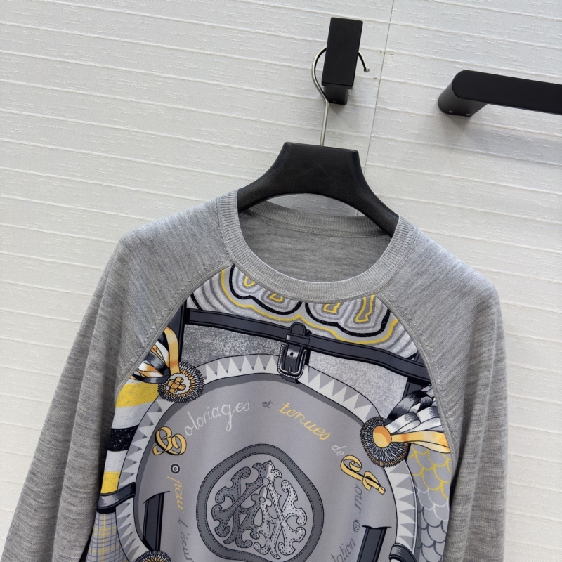 H**me5 sweaters